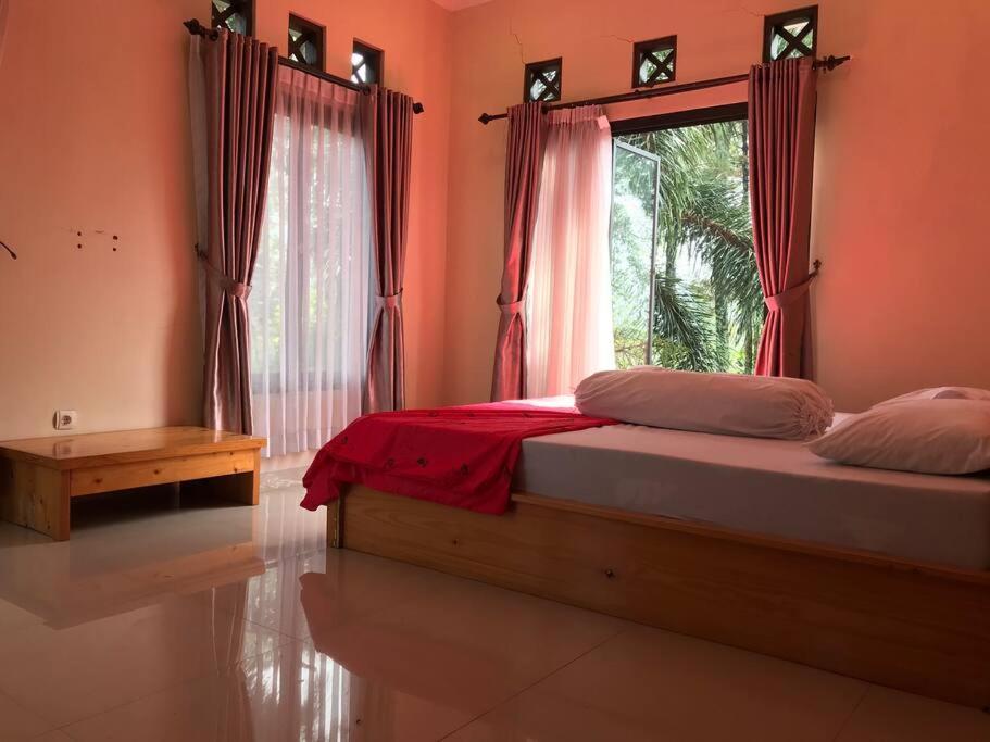 Villa Naumi 万隆 外观 照片
