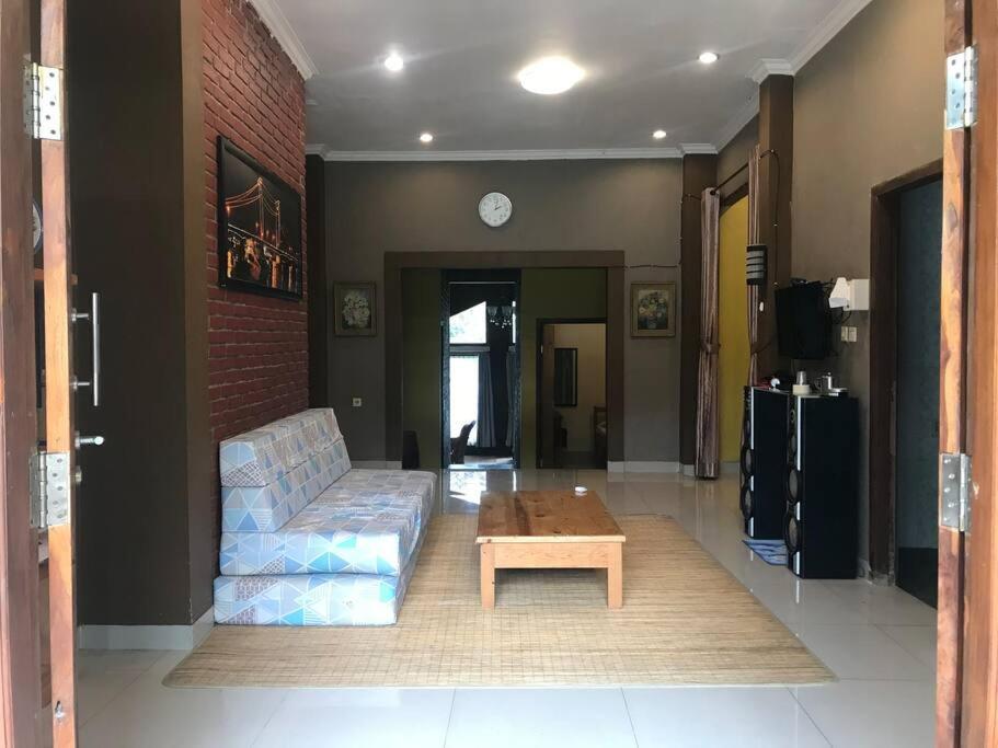 Villa Naumi 万隆 外观 照片
